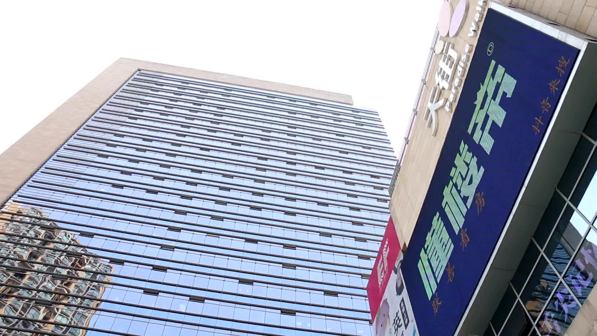 国潮几何a实力几何? 逛店重庆西城天街几何空间