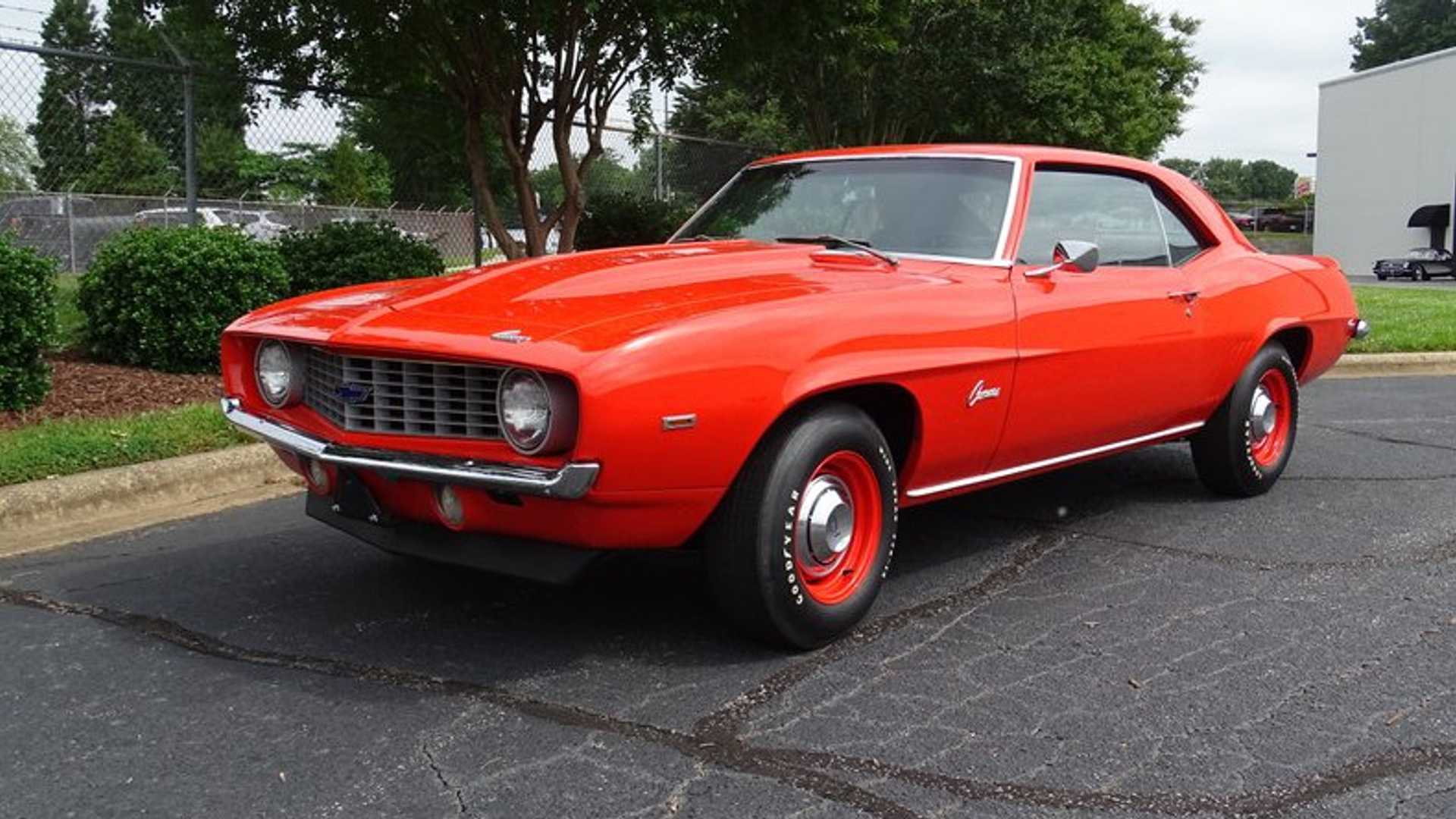 仅生产了1000辆!1969年雪佛兰科迈罗copo!最大功率为425马力!-新浪汽