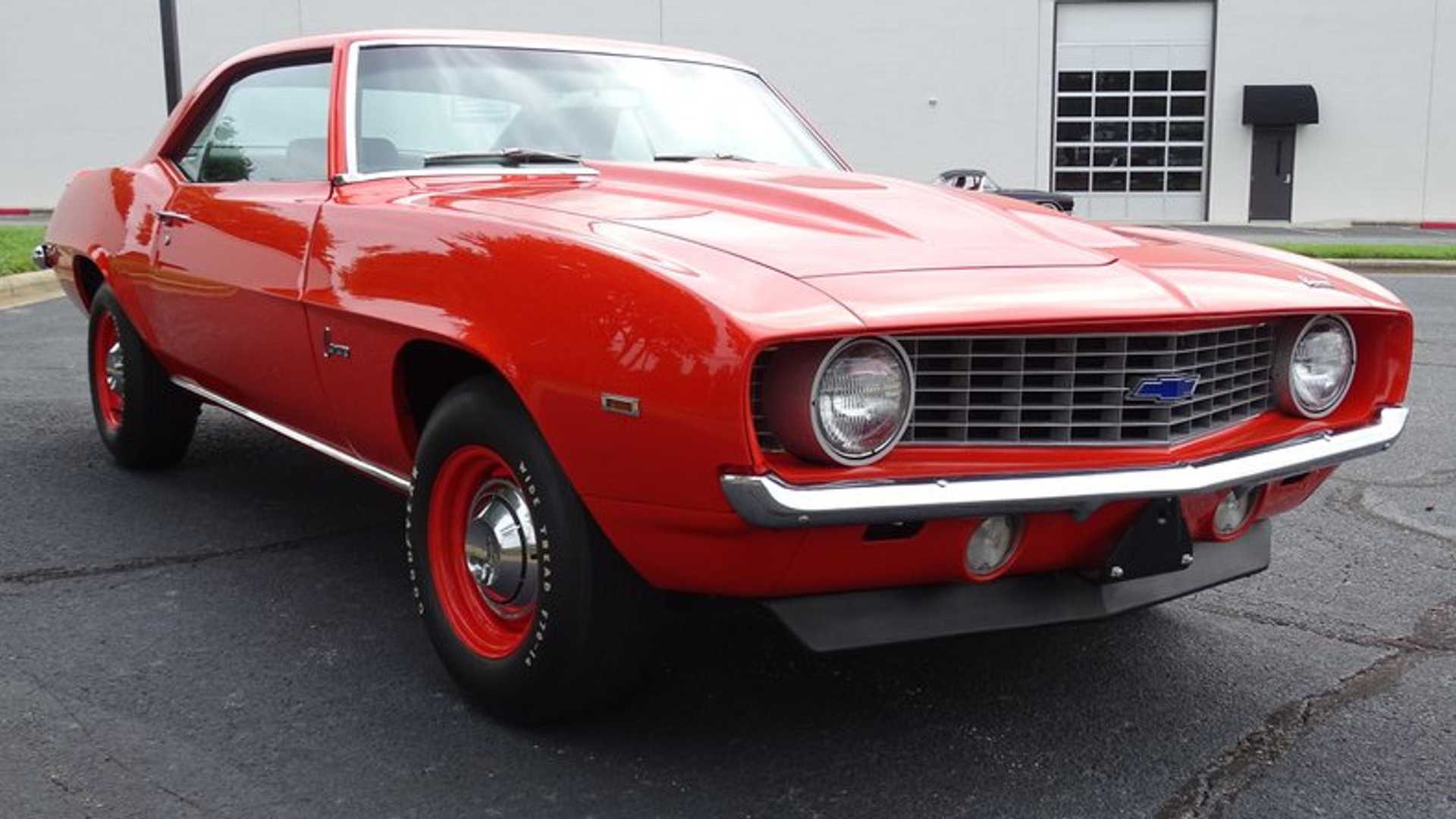 1969年雪佛兰科迈罗copo!最大功率为425马力!