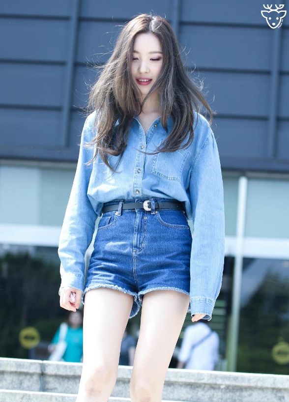 李宣美腿不愧是南韩第一这身材也太棒了吧大家来品品