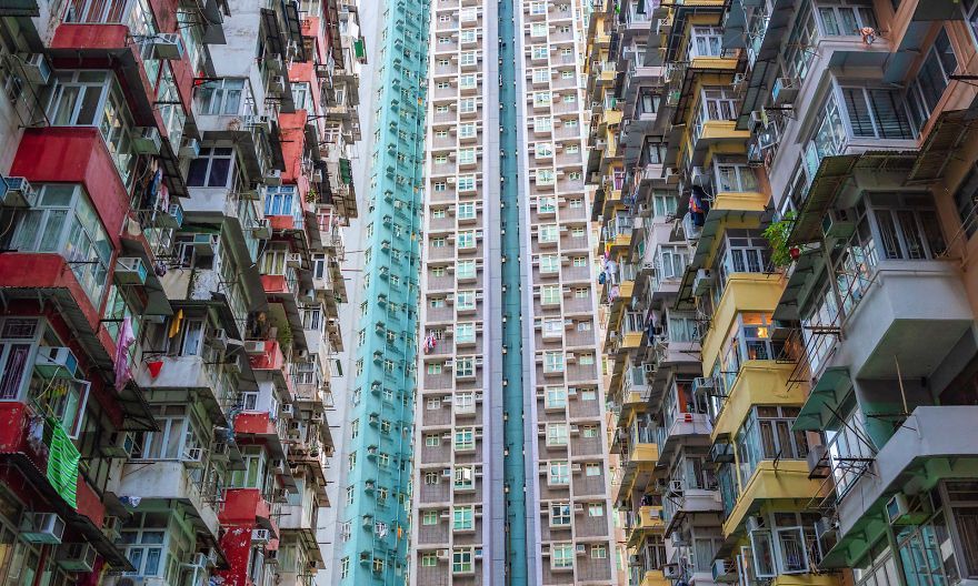 这组照片告诉你,香港居民的生活环境是多么的拥挤!