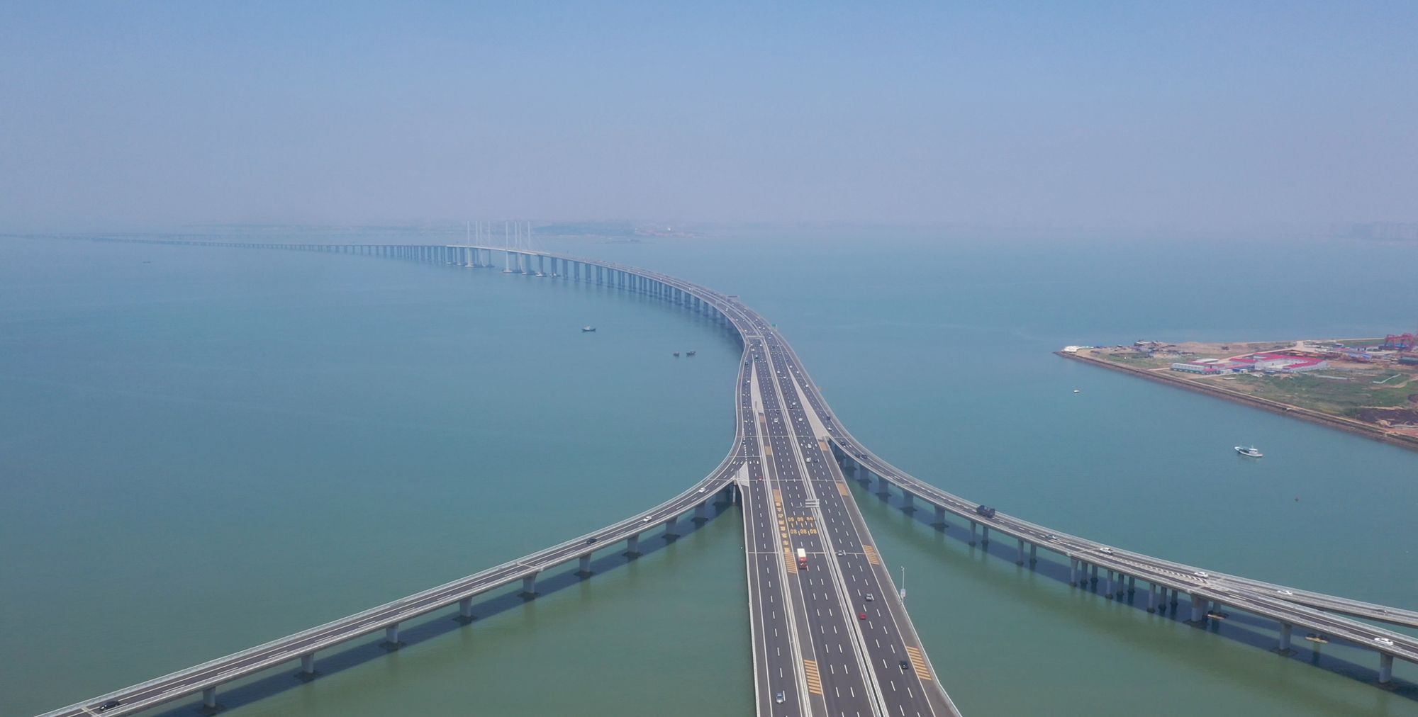 航拍青岛胶州湾跨海大桥,长龙卧波美如画,曾是世界最长跨海大桥|黄岛|