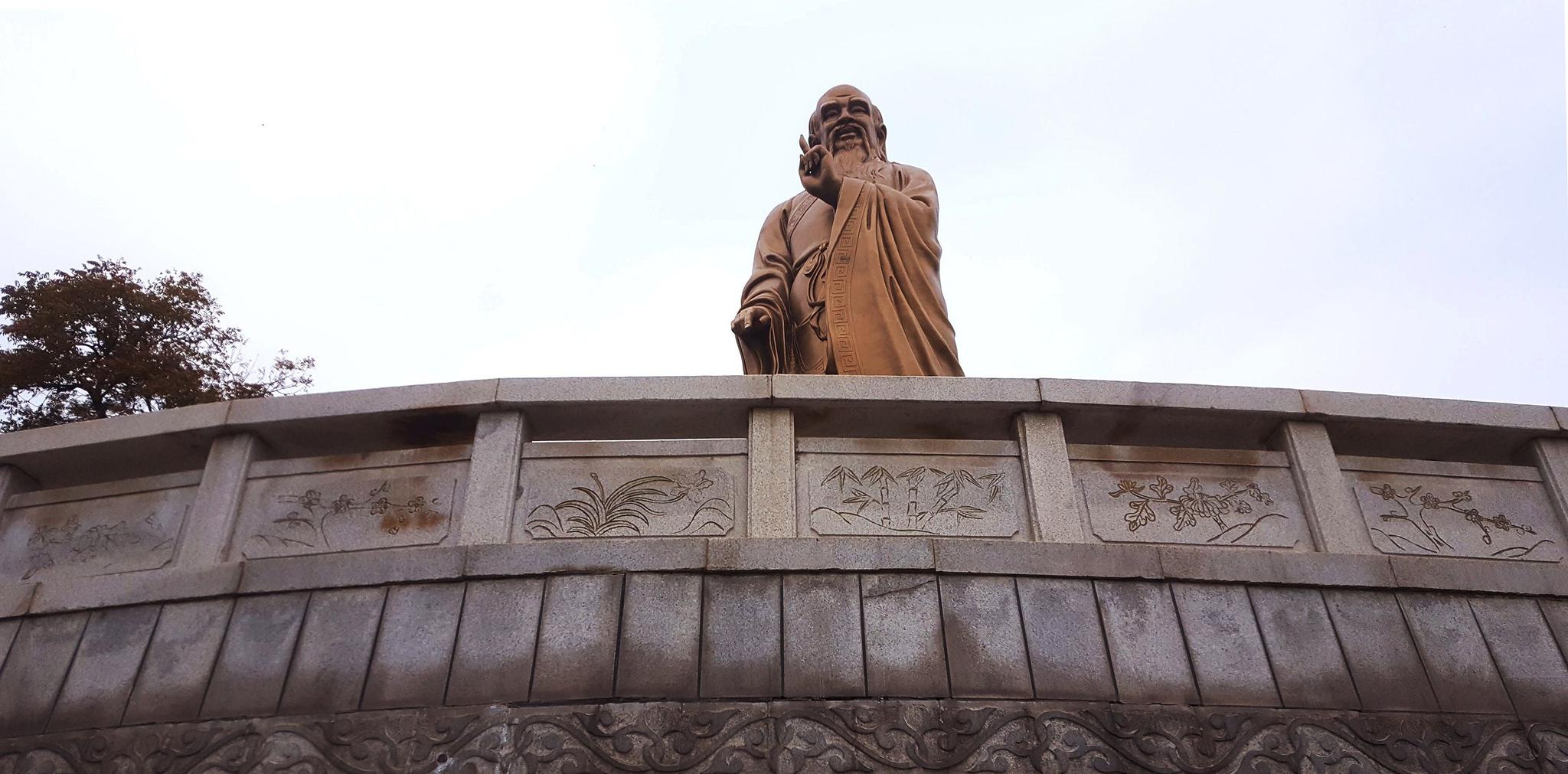 楼观台显灵山24米老子铜像掠影|楼观台|灵山|说经台_新浪新闻