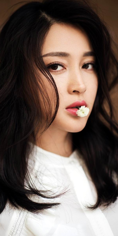 勤奋敬业的美女明星甘婷婷