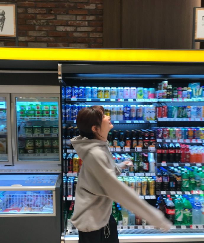 许凯网红前女友大金近照曝光打扮甜美长相可爱