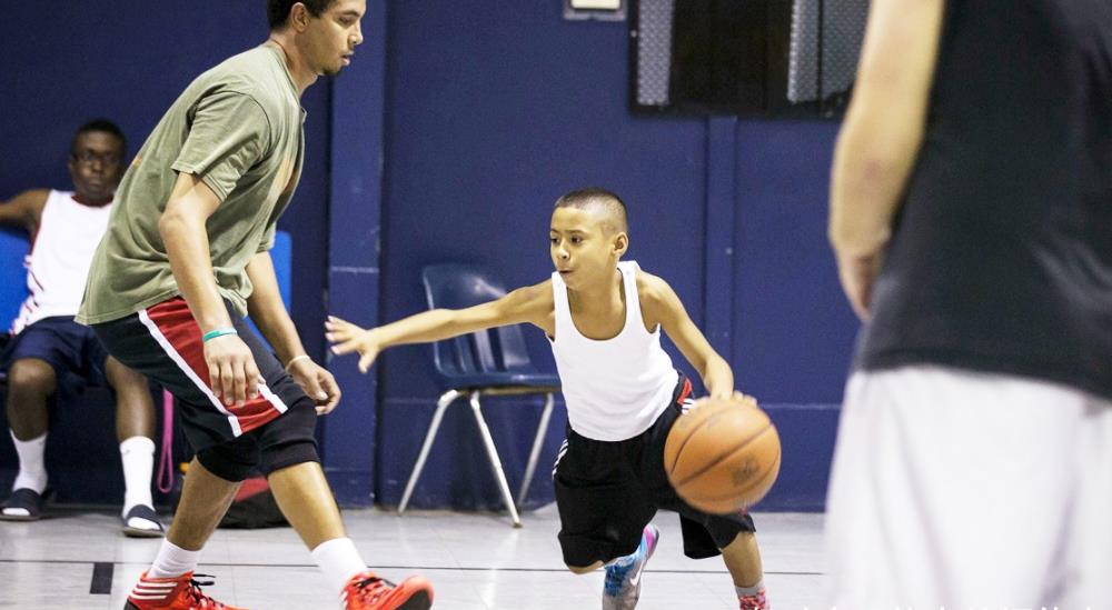 100分以上的天才大学生,而在美国也曾有这么一个少年——朱利安-纽曼