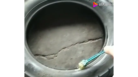 如何用打气筒给真空胎充气老师傅教你这样做厉害了_新浪新闻