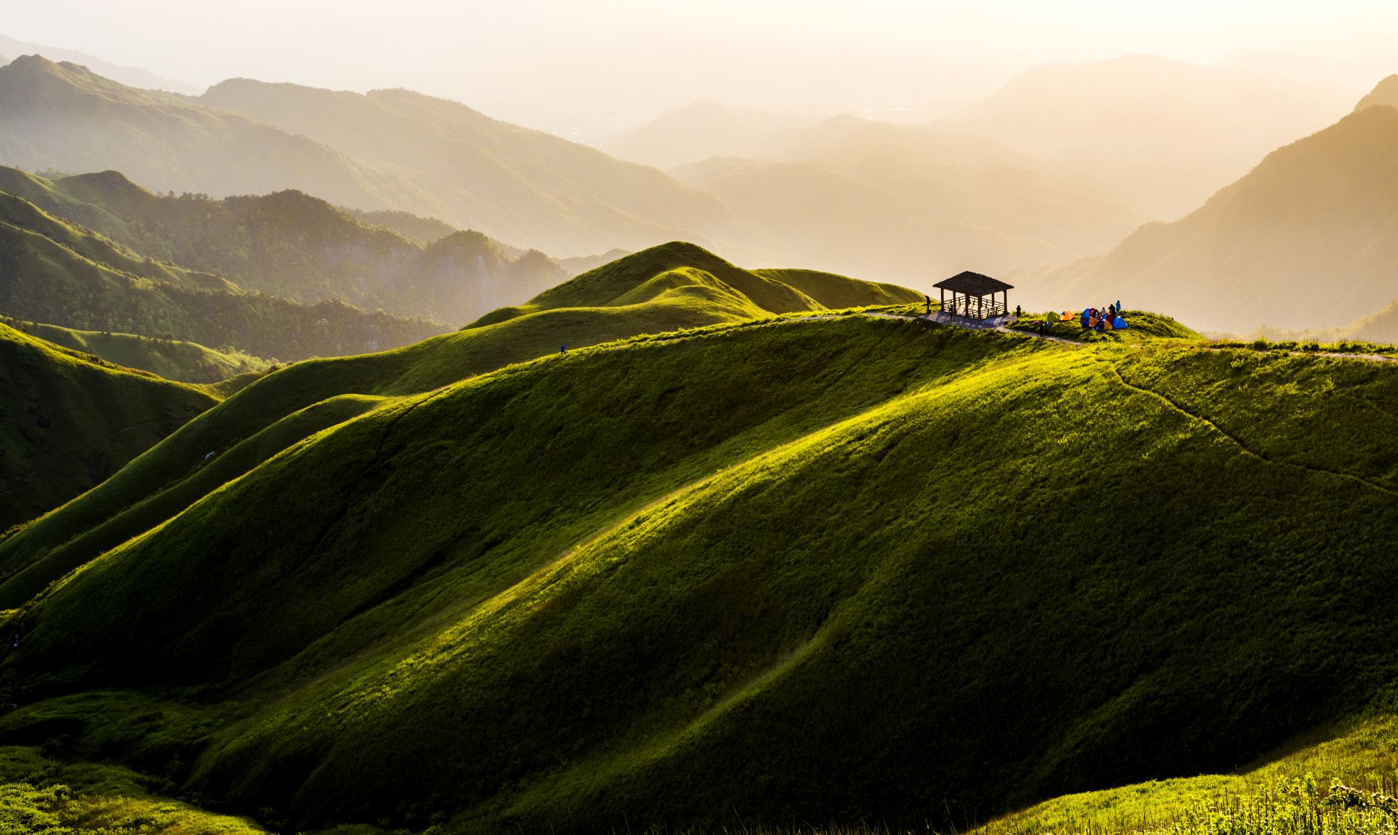 登上武功山金顶,一览众山小