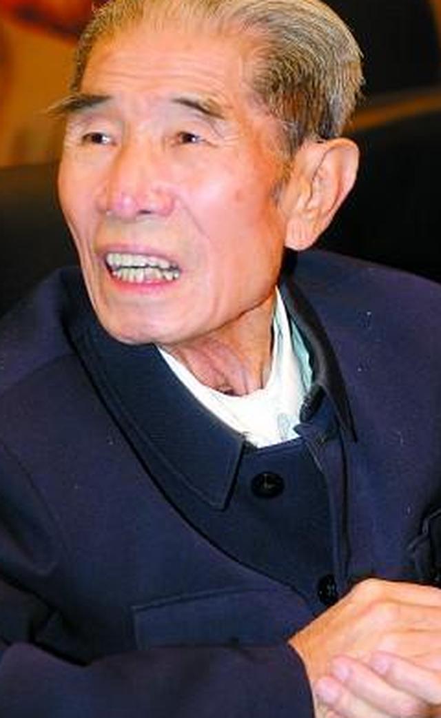 扮演车迟国国王的演员叫赵玉秀,战友文工团演员.