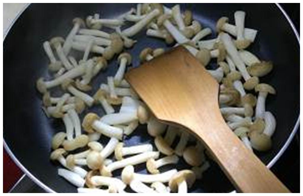 脾不好的，牢记1道菜，补脾养脾壮脾，脾健康又强壮！