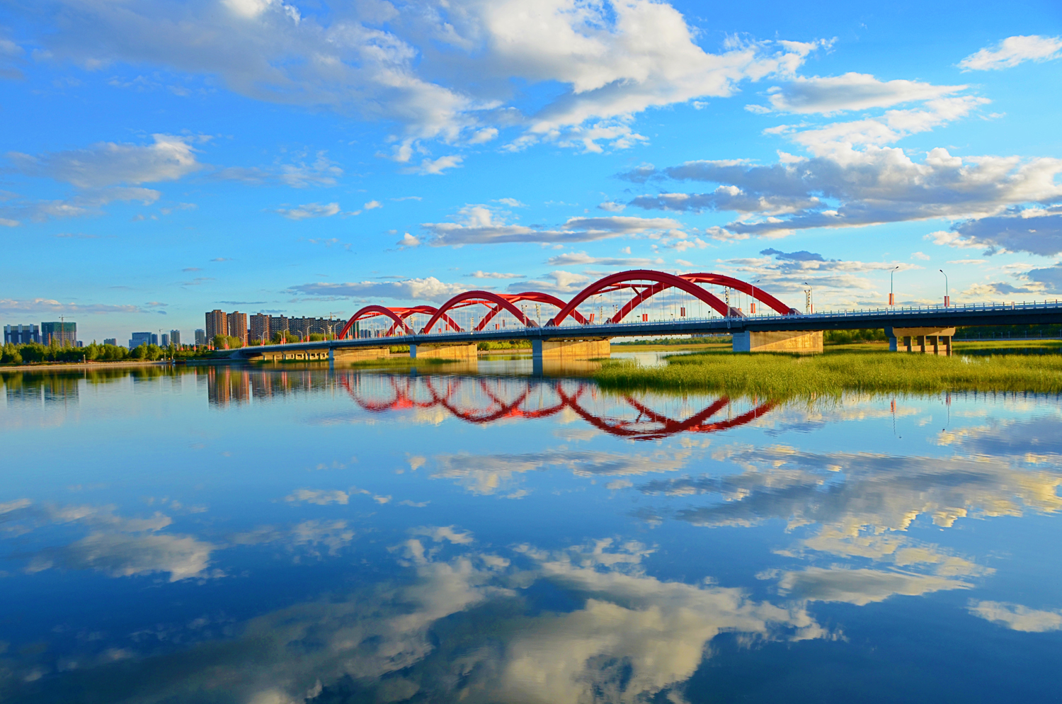 美丽的彩虹桥金光原创摄影