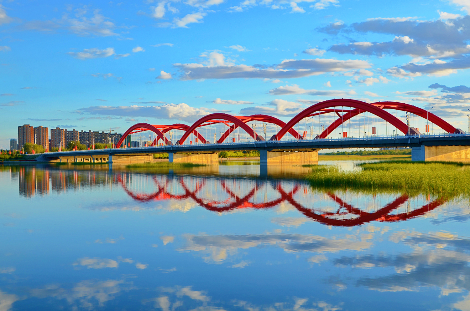 美丽的彩虹桥金光原创摄影