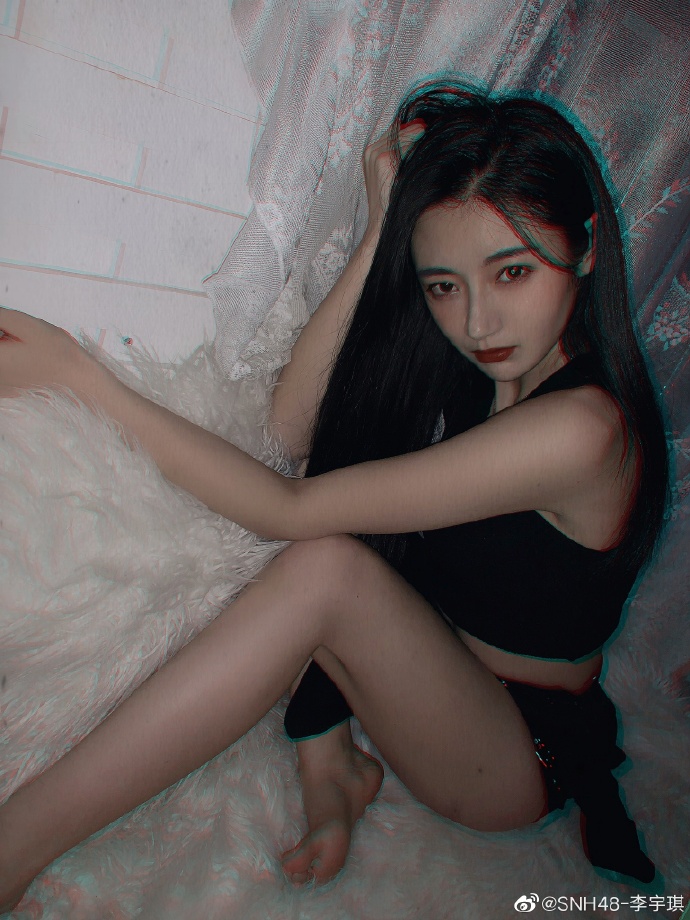 偶像女团snh48李宇琪美女写真美照欣赏