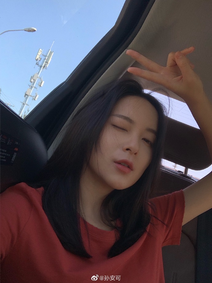 美女演员孙安可迷人写真美照欣赏