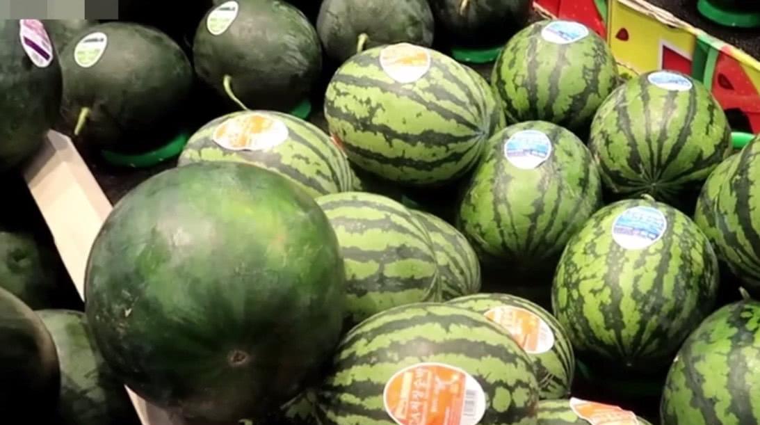 韩国大型购物商场里面的水果到底有多贵看完瑟瑟发抖