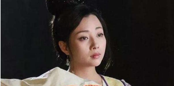 为了能让皇帝喝上"放心奶",奶娘必须要遵守这个规定,毫无人性