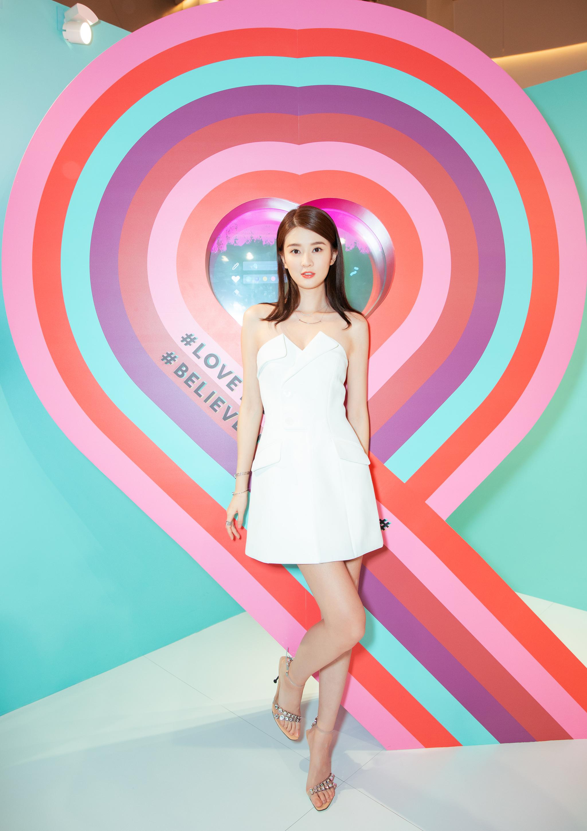 已经是白富美了还这么努力乔欣让人刮目相看