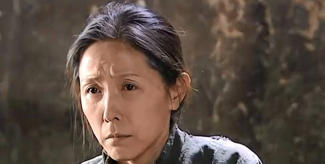 《大宅门》郭宝昌为媳妇留的角色被抢,斯琴高娃一个月瘦18斤