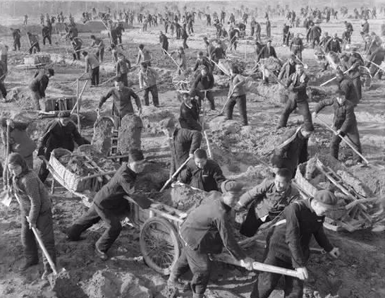 60年代人民公社老照片看看中国农村如何赶英超美