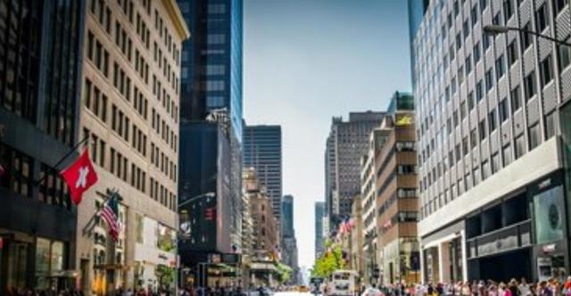 在美国免税店购物，国产货比国内还便宜，中国游客不淡定了