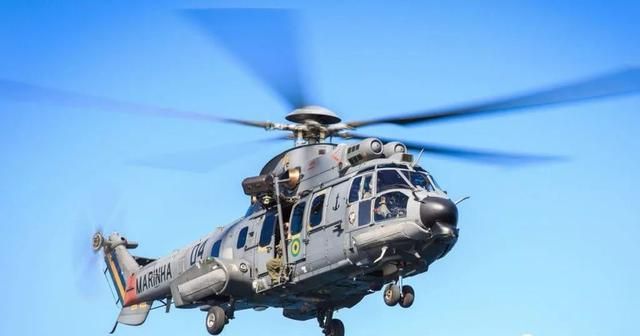 就在这时哈利斯科成员拿出了俄罗斯的rpg-27火箭发射器朝着飞机发射了