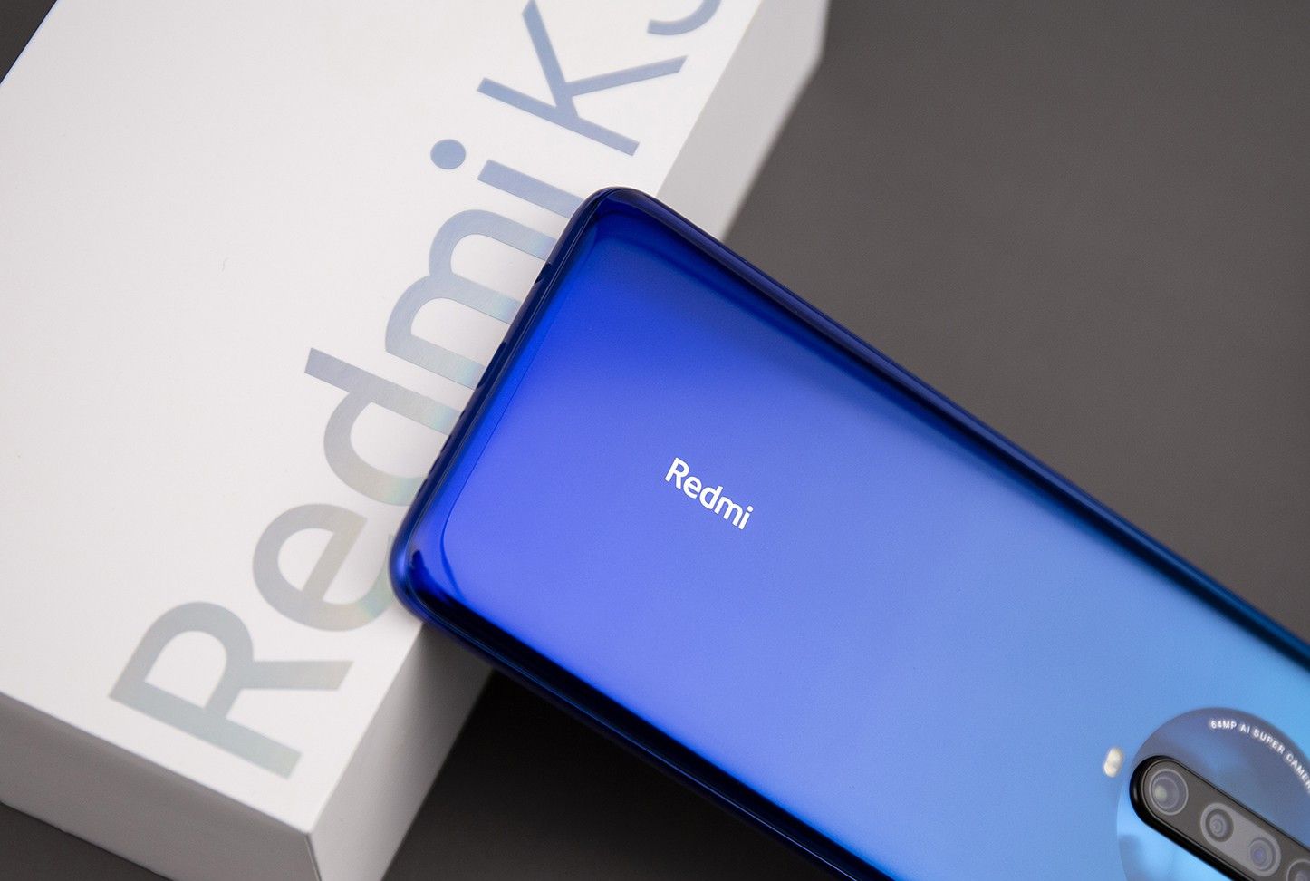 流速屏再次定义手机流畅极限!redmi k30 4g深海微光图赏