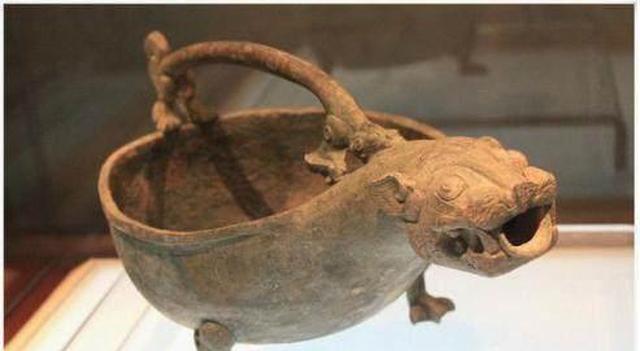 慈禧太后有多奢侈,看看她用的便盆就知道!