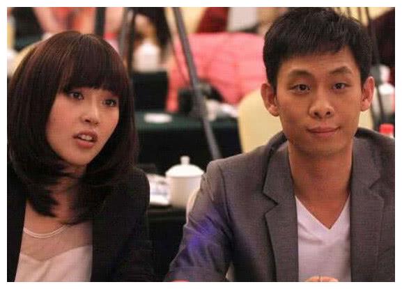 41岁张译近照二婚老婆是我们熟悉的她长得比董卿还美
