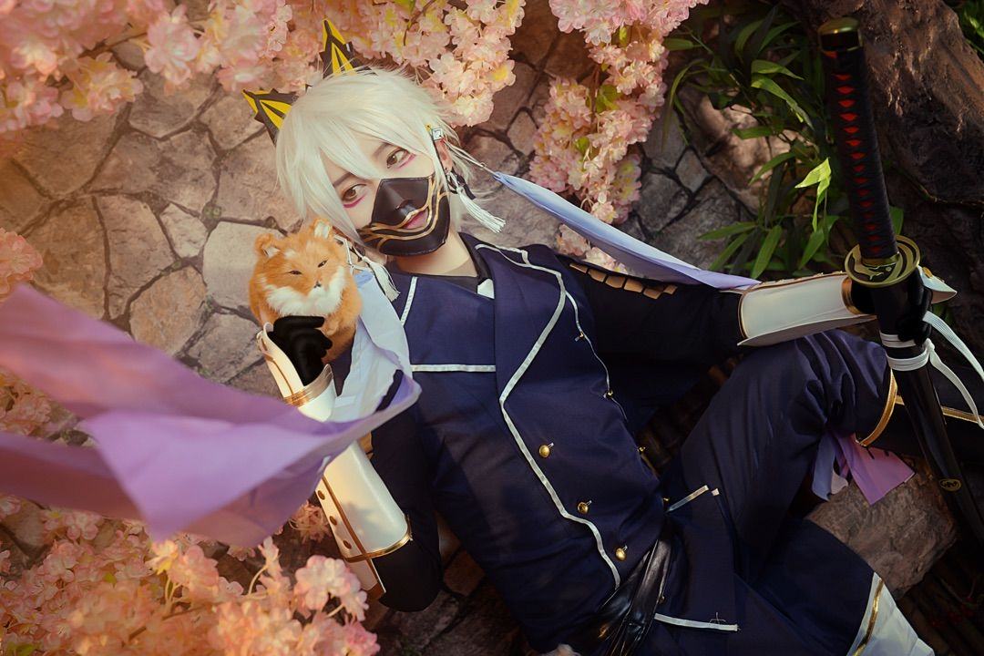 刀剑乱舞鸣狐极化cosplay 刀剑乱舞鸣狐极化cosplay