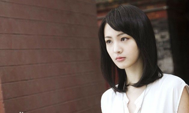 爽妹子简直就是从青春小说里走出来的校花成名作更是经典不能忘