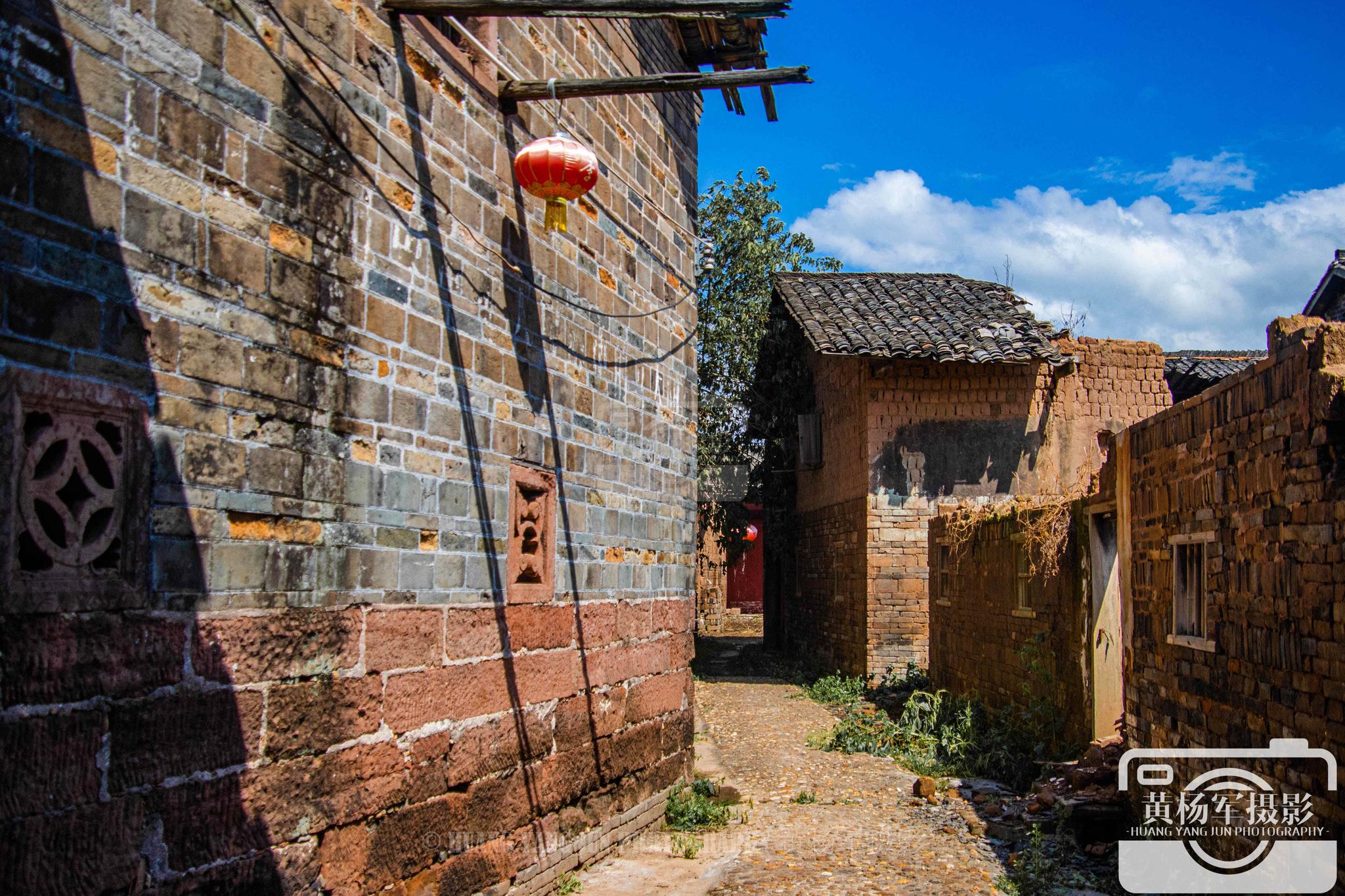 发现古村落的美,广东南雄市新田古村的历史古韵,熟悉的青砖老屋_高清