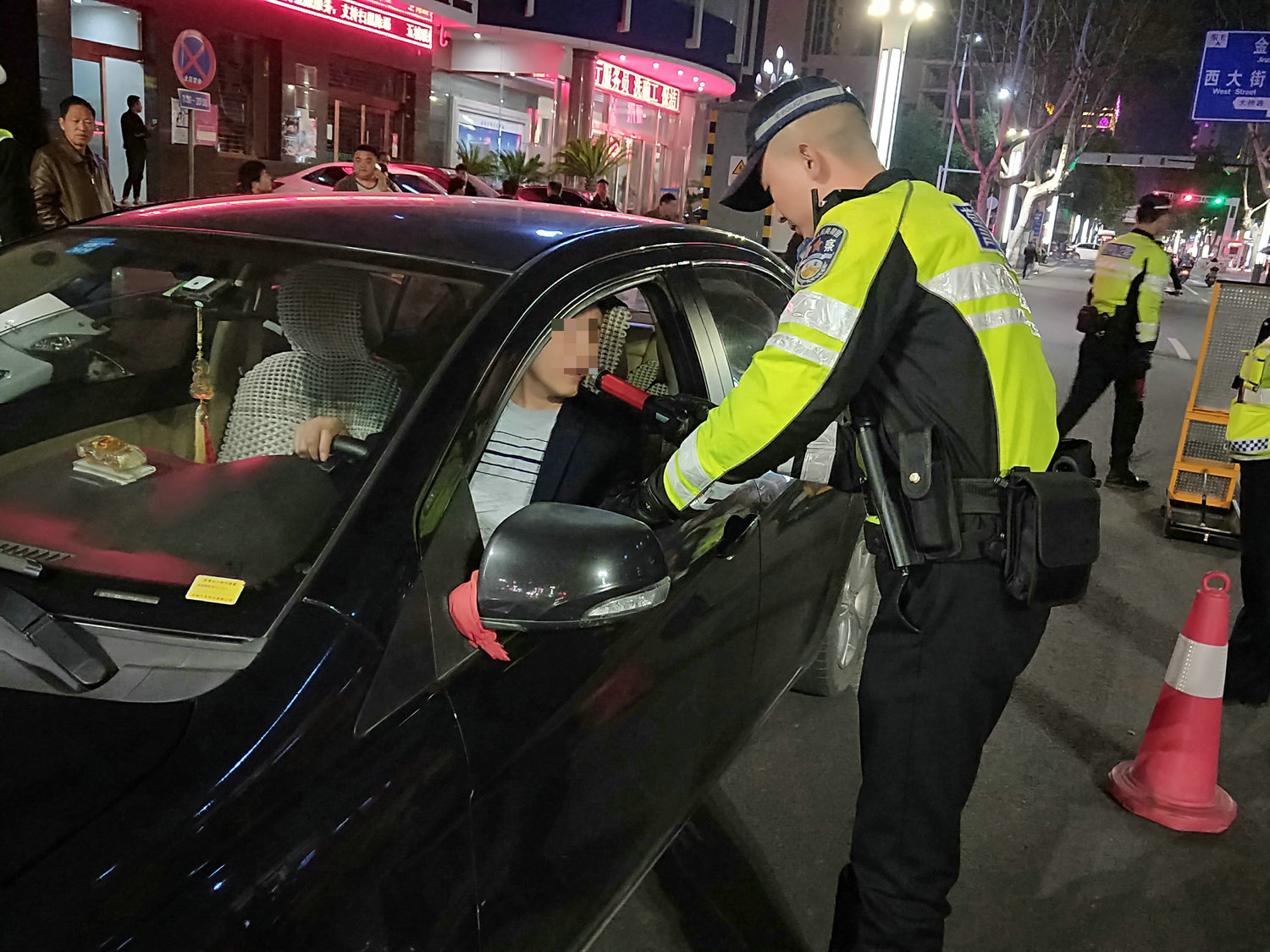 醉驾撞了停在路边的车谅解书怎样写