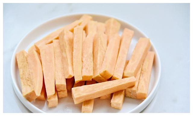 11月 我家紅薯不蒸著吃這樣做更好吃 大人孩子都喜歡 太香了 24 17ef