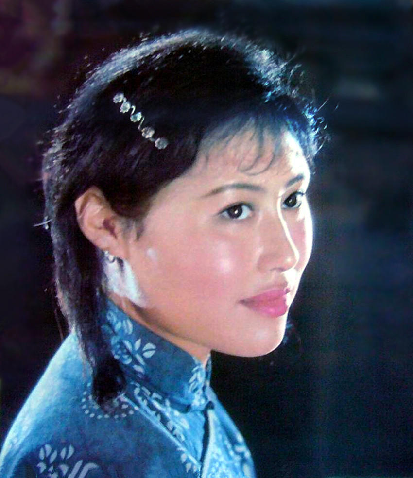 1980年代女影星斯琴高娃罕见剧照老照片演艺圈里的长青树