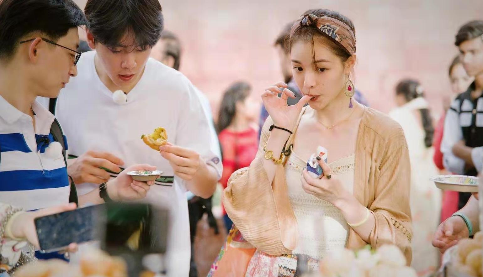 因《芳华》走红,被称霸气御姐,钟楚曦参加综艺展露反差萌