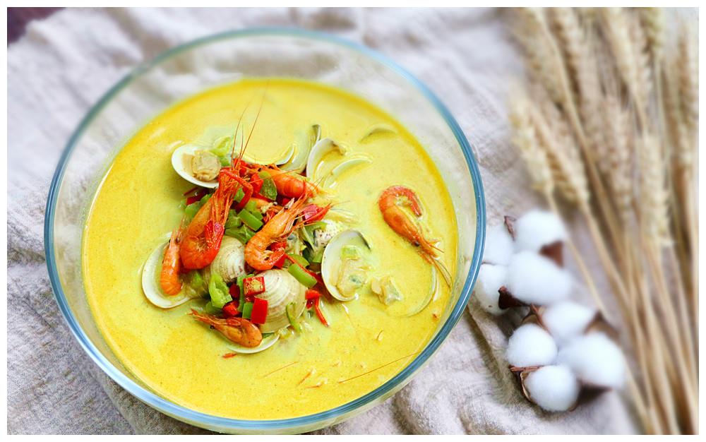 不一样的东南亚风味的咖喱海鲜汤