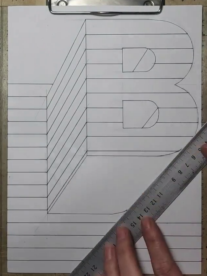 美术生画3d字母"b",开始看着一般,纸裁掉一节后:被眼睛骗了
