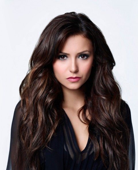 妮娜杜波夫现身魅力十足曾是体操运动员出演吸血鬼日记走红