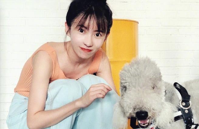 诺澜的颜值有多高?当她扎起丸子头,颜值不输胡一菲