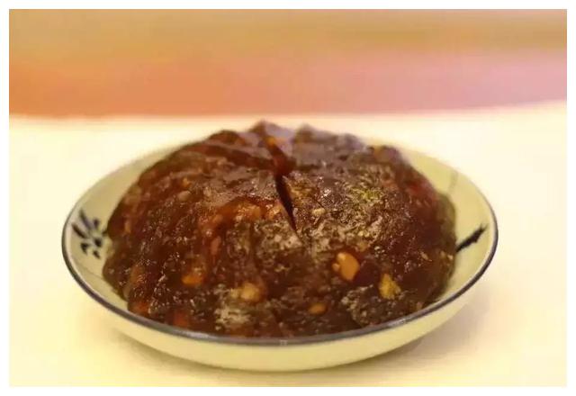 名叫鸭松羹,里面却没有鸭肉,热量超低,还口感软糯,香甜适口