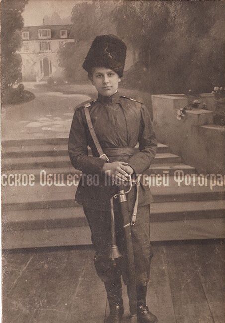 一战时期的沙俄女兵,曾被誉为"帝国之花",最后两张颜值很高