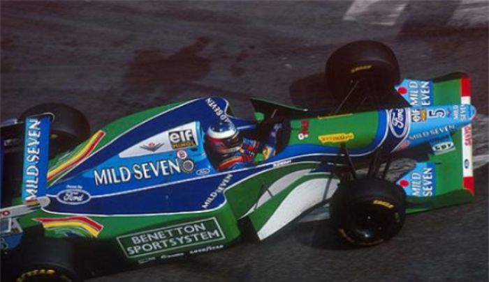 贝纳通车队炫酷的外表,科技十足的超级赛车,妙不可言