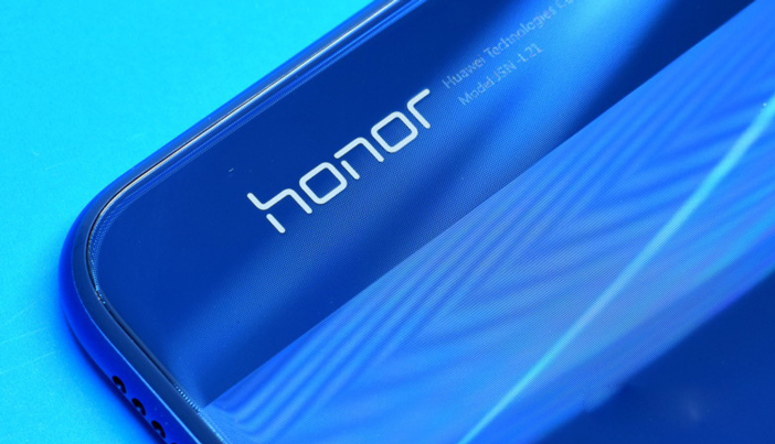 荣耀20 Pro手机曝光,麒麟980+后置三摄镜头