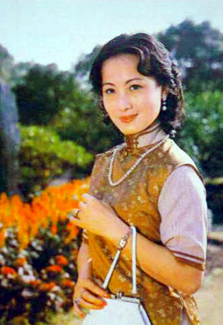 1980年代女影星程晓英，罕见剧照老照片，因电影《樱》而出名