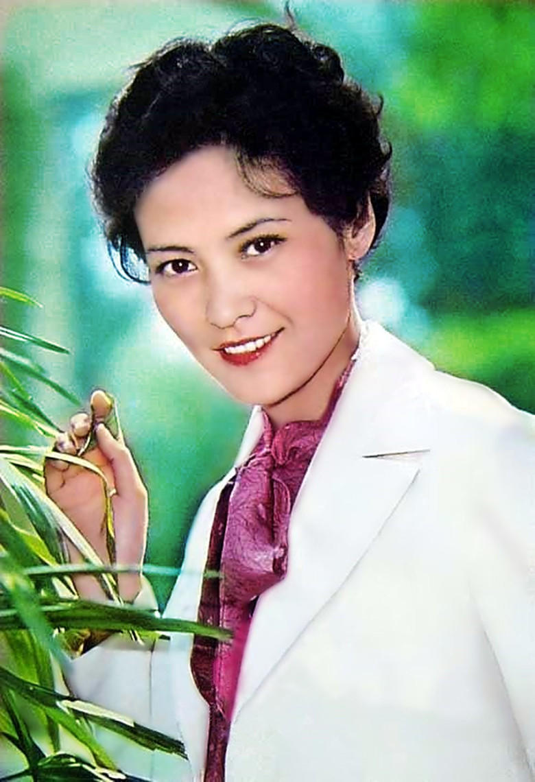 宋晓英,中国电影女演员.生于吉林白城.