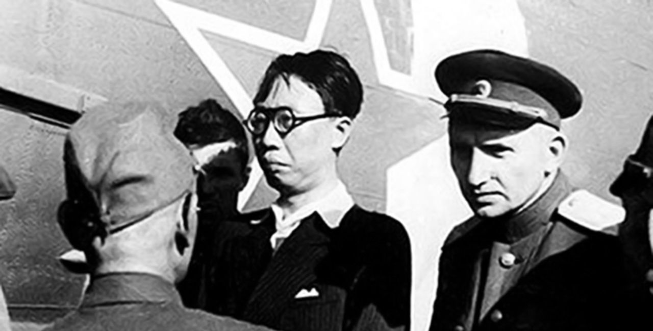 溥仪珍贵老照片：从小到老，从皇帝被改造成平民，一生传奇！|张勋_新浪新闻