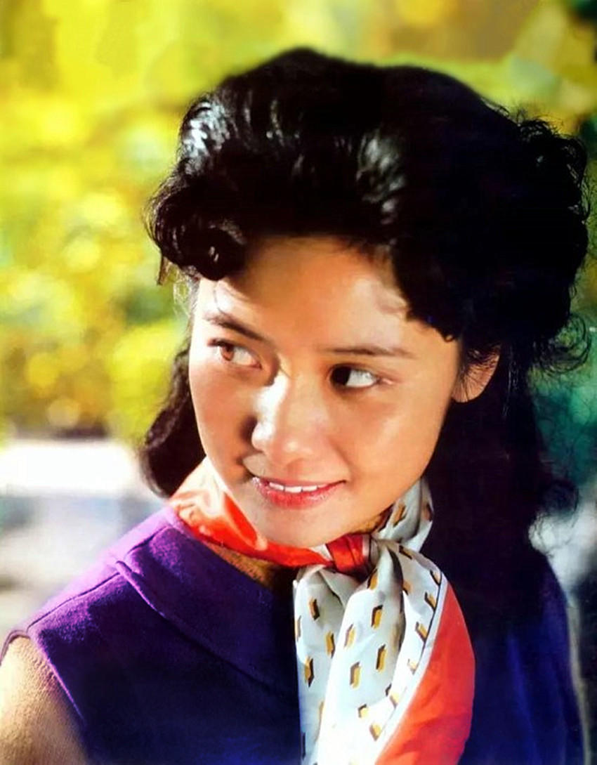 1980年代女影星张力维罕见剧照老照片曾获金鸡奖最佳女配角奖