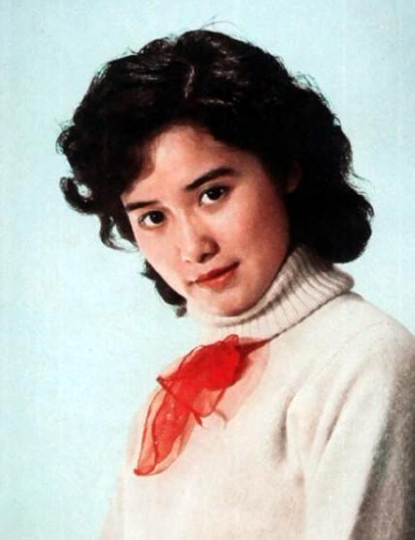 1980年代女影星张力维罕见剧照老照片曾获金鸡奖最佳女配角奖