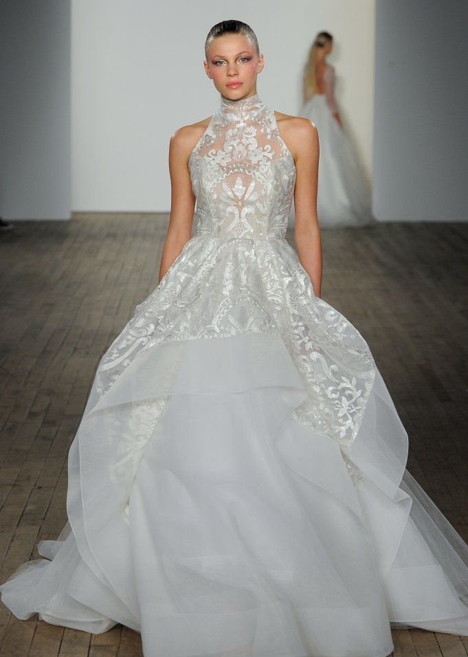 美时美刻都是经典hayleypaige婚纱礼服秀