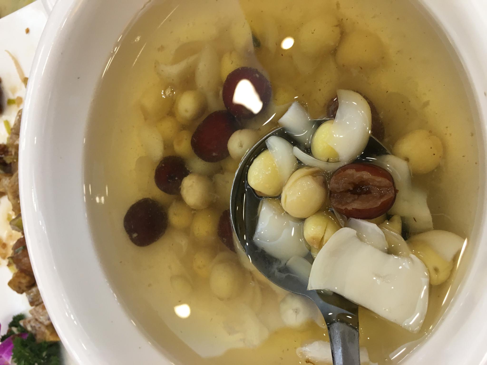 潮版鱼翅炖白菜丝滑鲍鱼排骨芋头油炸春卷干贝清汤百年好合万紫千红